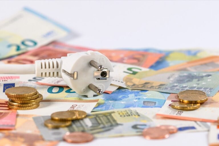 Comment économiser de l’argent facilement : 10 astuces concrètes à appliquer dès aujourd’hui